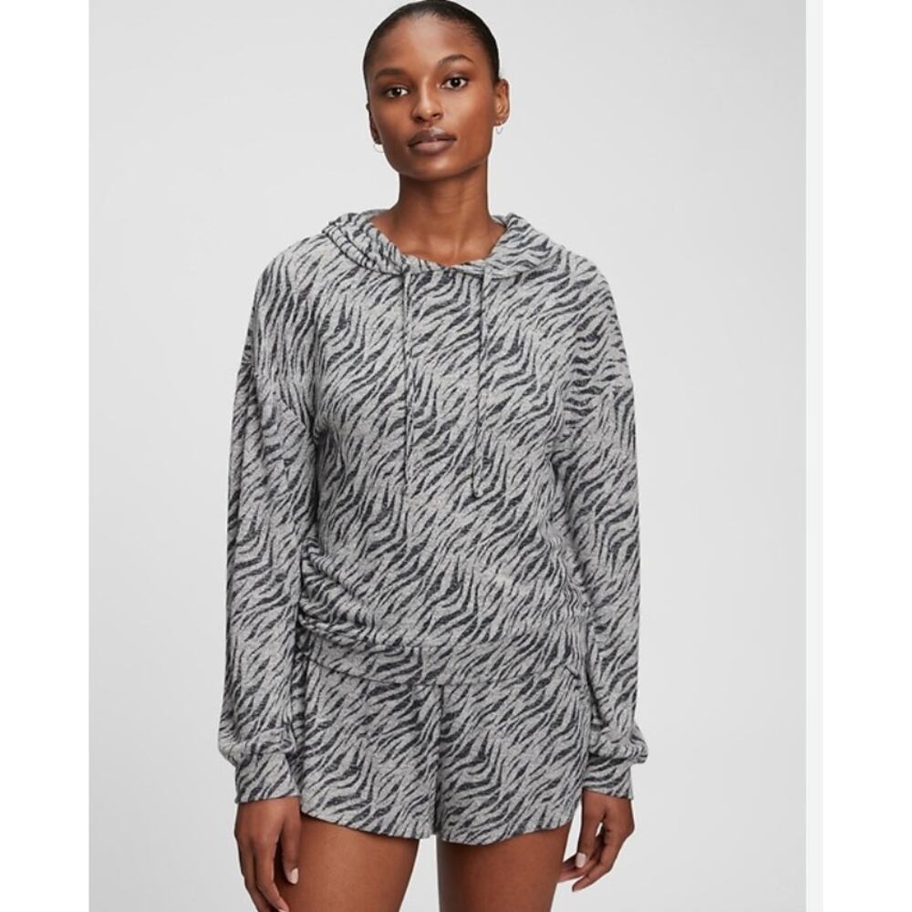 NWT GAP Softspun Hoodie Gray and Black Zebra Print Size L Cozy Loungewear Travel